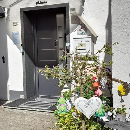 Ferienwohnung Mit Kleinem Garten Sonnenbühl Exteriör bild