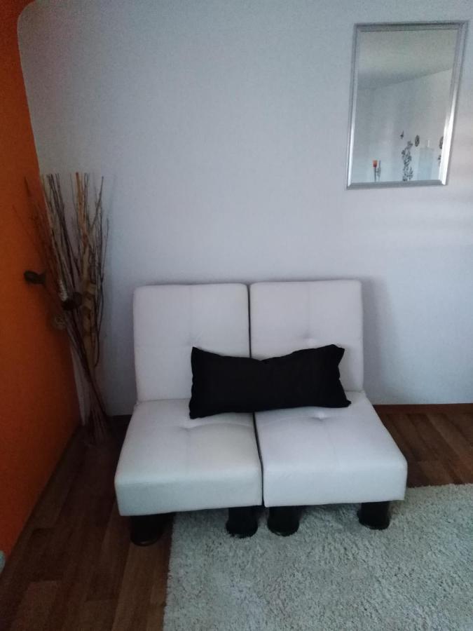 Ferienwohnung Mit Kleinem Garten Sonnenbühl Exteriör bild
