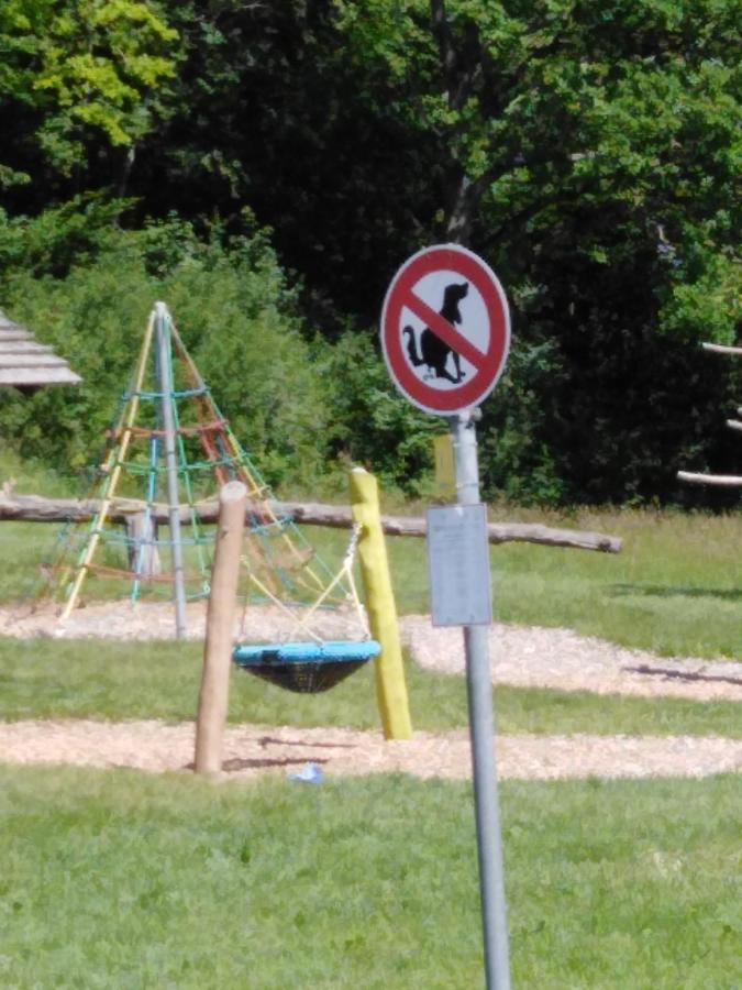 Ferienwohnung Mit Kleinem Garten Sonnenbühl Exteriör bild